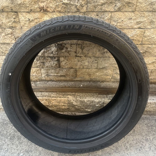 Car tires 235/40 R18 used, winter, 17,000-20,000 km