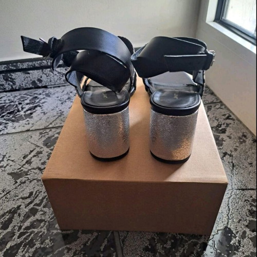 Janet & Janet platform sandals new, size 39, black and silver