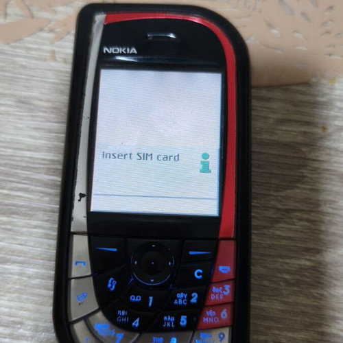 Nokia 7610 mobile phone