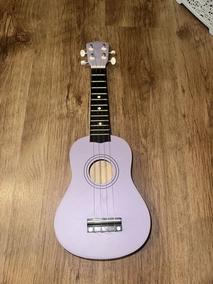 Λιλά ukulele