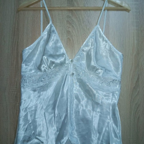 Women's satin nightwear set like new, size M, white with lace