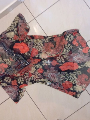 Shirts No M like new