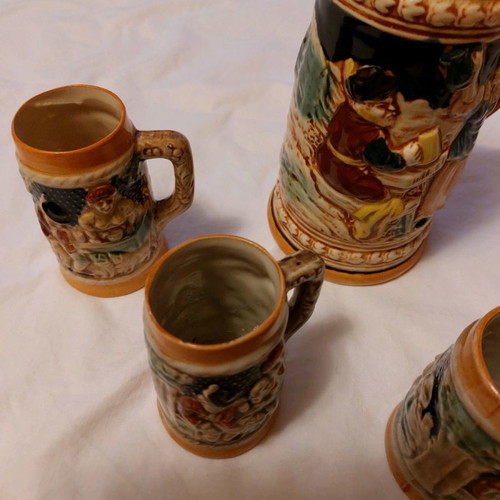 Faience pitcher and glasses set used, pitcher 19 cm, glasses 10 cm