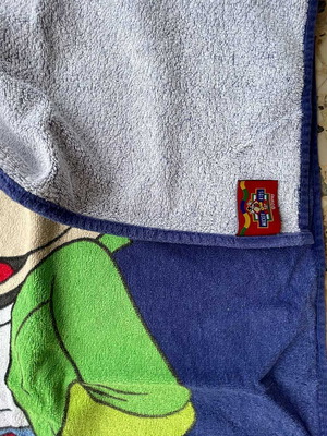 Πετσέτα θαλάσσης Mickey μεταχειρισμένη, βαμβακερή, 71x140 εκ, αμυδρά ξεθωριασμένη