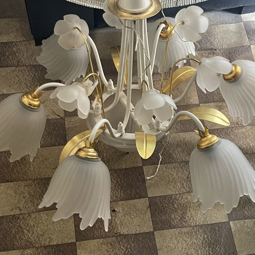 Chandelier like new, functional