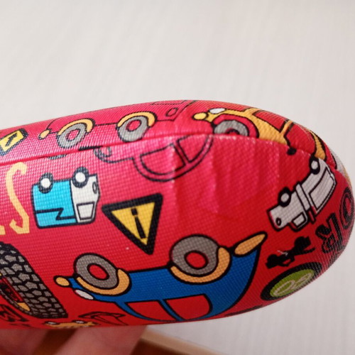 Children's glasses case with vehicle theme