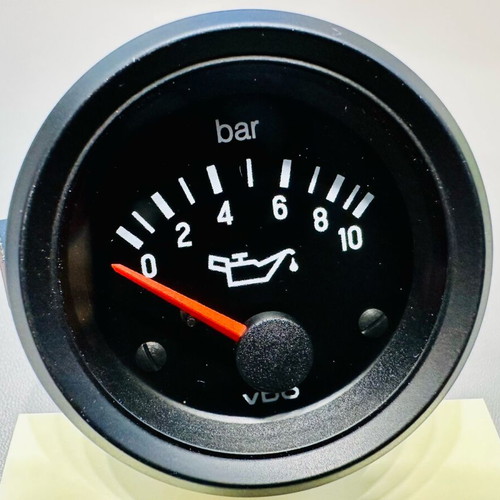 VDO Oil Pressure Gauge 10 Bar 24V new unused