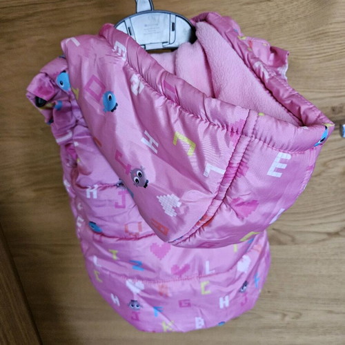 Sleeveless vest for 12-18 months like new