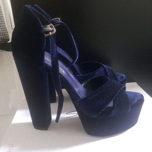 Blue velvet Sante sandals new, size 38