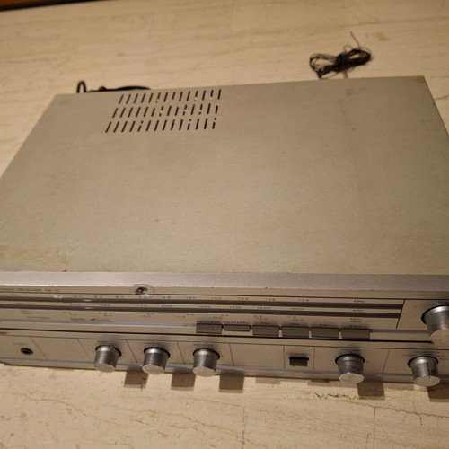 Sharp SA-11Z radio amplifier used, 4 ohm, 20W per channel