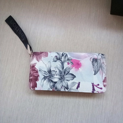 Women's wallet used with floral design