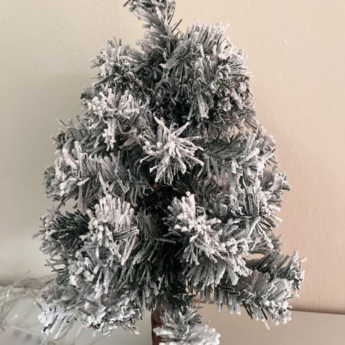 Snowy tabletop tree with lights like new 40cm