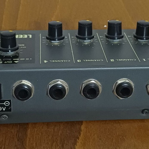 Leem Micro Mixer WAM 290 musical instrument mixer like new with cables and microphone