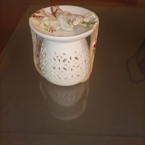 Aromatherapy diffuser new, large size with packaging