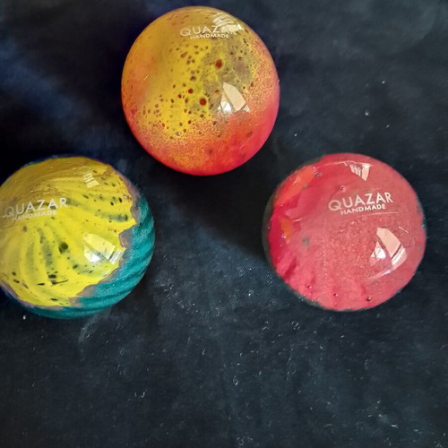 Quazar Art decorative handmade blown glass balls set of 3 like new