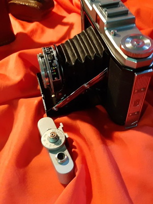 Vintage Zeiss Ikon Nettar folding camera used