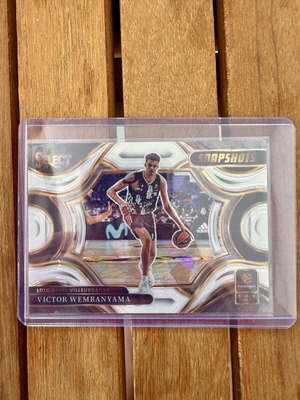 Victor Wembanyama Cracked Ice Snapshots card like new