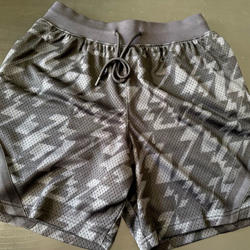 Under Armour Stephen Curry Shorts size M like new, black