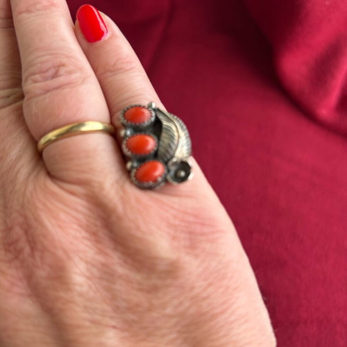 Vintage silver ring with natural coral like new