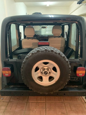Jeep Wrangler μεταχειρισμένο 2002, 5.7L Hemi, αυτόματο, μαύρο SUV