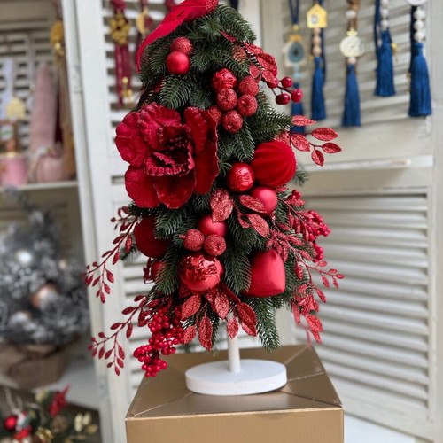 Handmade Christmas tree decoration, red, 50 cm