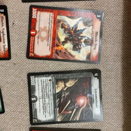 Duel Masters cards like new, 10 authentic and 100+ collectible