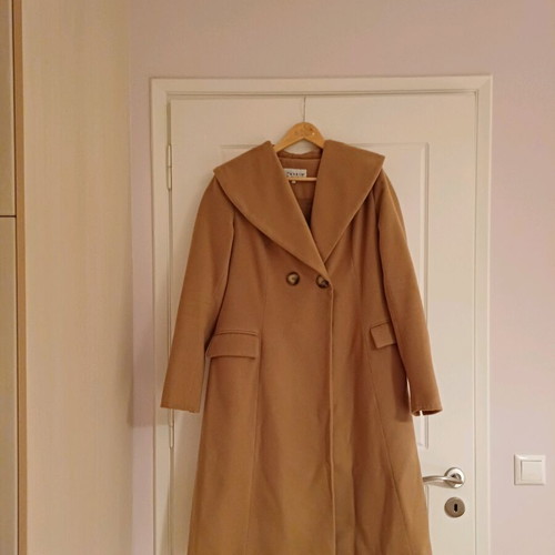 Maxin beige warm maxi coat used, large size, double buttons