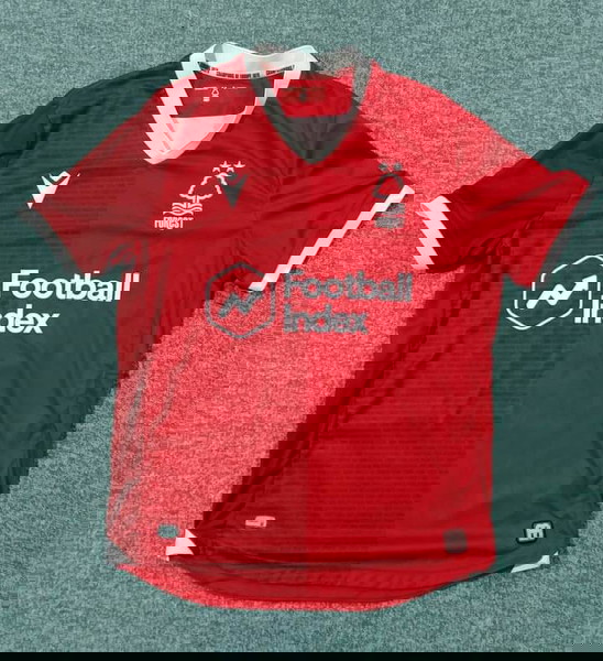 Nottingham forest medium special macron