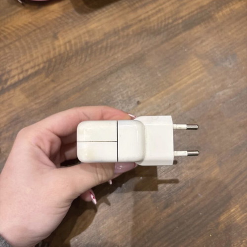 Apple data transfer adapter like new