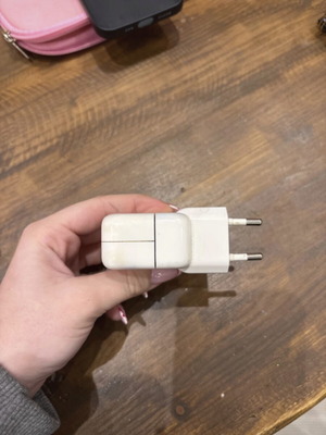 Apple data transfer adapter like new