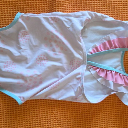 Girls' Disney one-piece swimsuit like new, pink, size 4