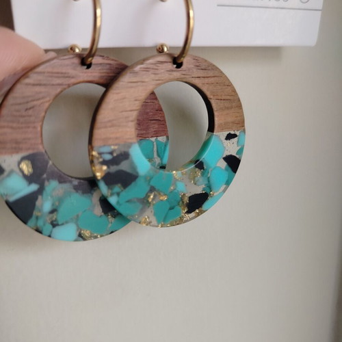 Natural Glow Earrings made of wood, resin and gold leaves, custom order