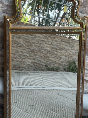 Vintage antique mirror like new, dimensions 48x94.5