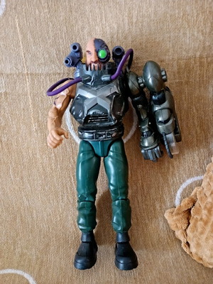 Фигура Dr X винтидж от 2003 колекционерска като нова