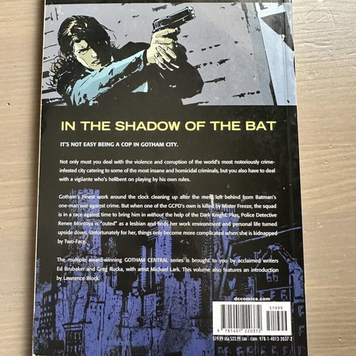 Gotham Central Book 1: In The Line of Duty (TPB) like new