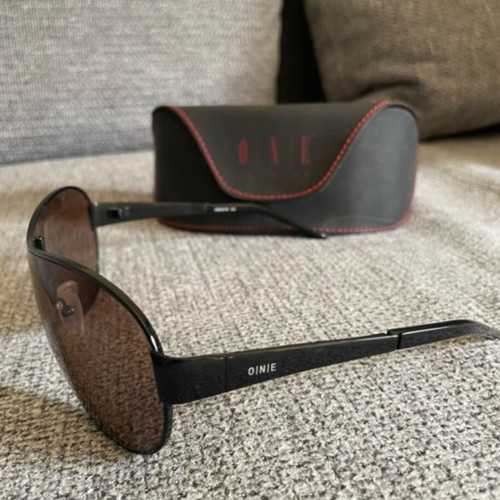 Women's sunglasses used, brown color, excellent condition