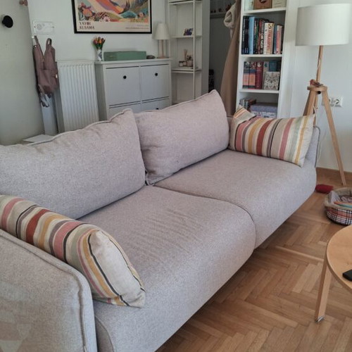 Kave Home three-seater sofa 210x90 cm