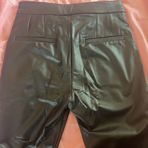 Pants new, size M, black