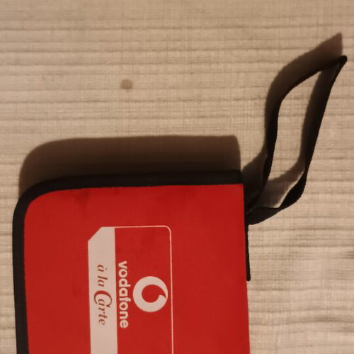 Vodafone Portable CD Case for 8 CDs new, fabric with zipper