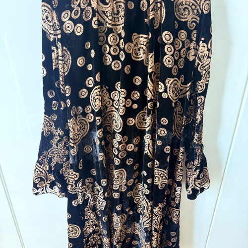 Nidodileda dress like new, black and gold, size S/M