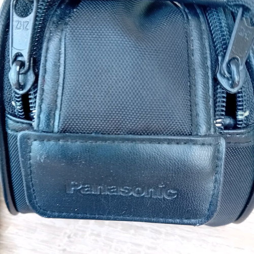 Panasonic VHS-C MVIE Camera NV-R10 video camera like new