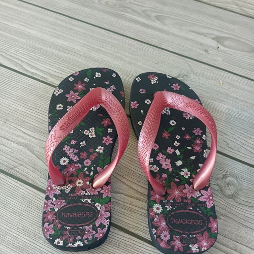 Havaianas flip-flops size 29.5, Sharmantino