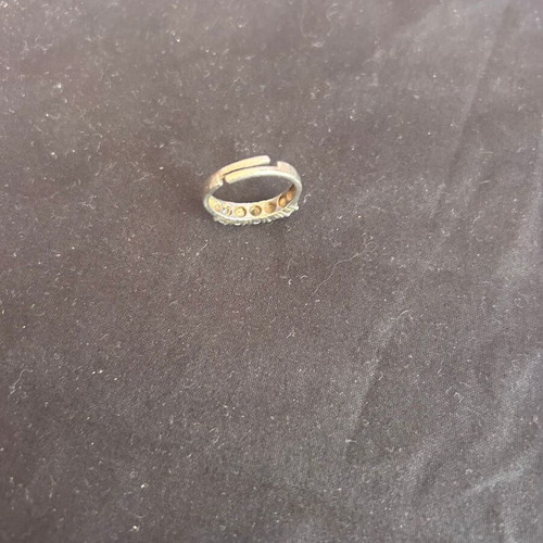 Silver ring with white stones like new