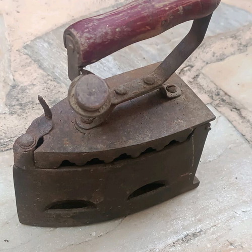 Charcoal iron used, old