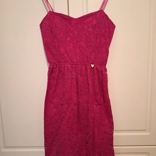 Paranoia fuchsia dress small like new with lace detail