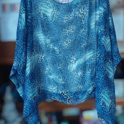 Dress code blouse new, airy blue leopard print