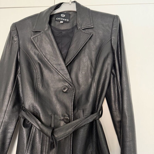 Chicard leather fitted jacket black like new, size 36