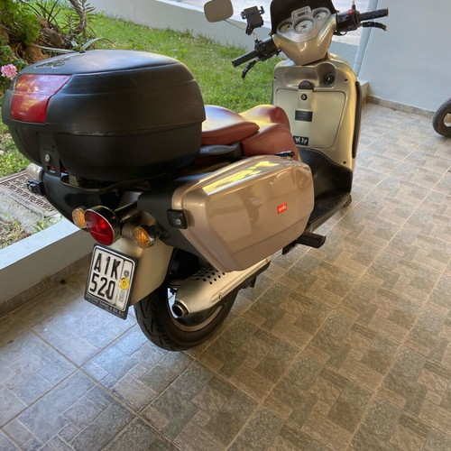 Aprilia Scarabeo 150 used, very good condition, new tires