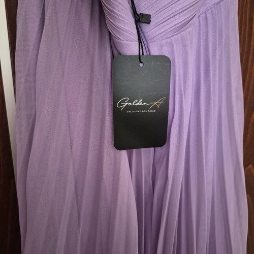 Pleated maxi dress lilac new with twisted design and cups