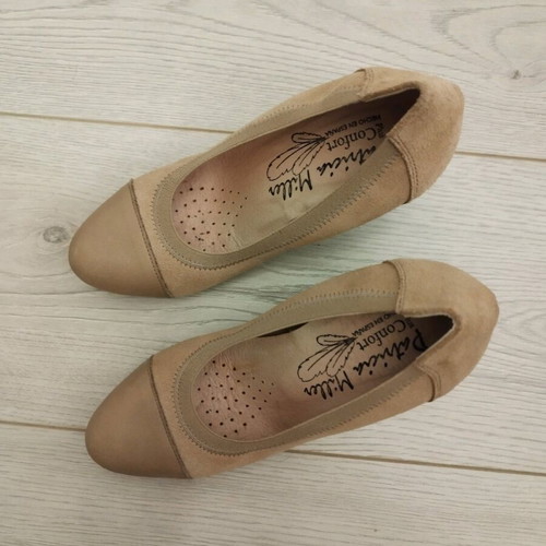 Patricia Miller women's pumps like new, size 36, beige